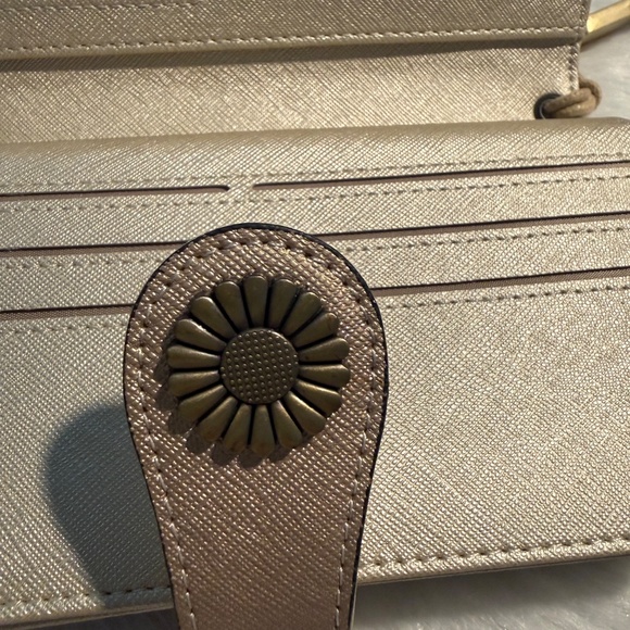 SENDEFN Wallet Leather Credit Card Holder with RFID Blocking Large Card - Picture 6 of 10